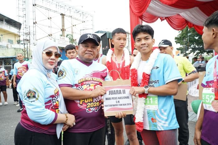peringatan_hari_pers_nasional_di_labuhanbatu_penuh_semangat_kebersamaan