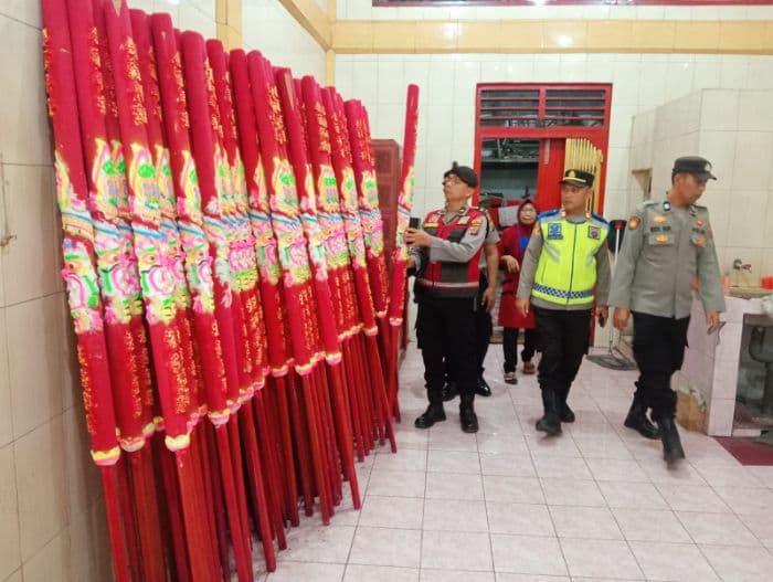 polres_batu_bara_amankan_ibadah_imlek_lebih_dari_200_personel_diturunkan