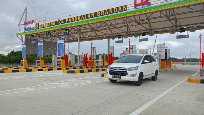 17140_kendaraan_diprediksi_padati_tol_binjailangsa_saat_puncak_mudik_lebaran