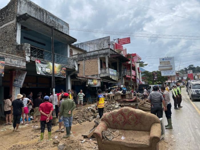 banjir_melanda_parapat_5_kali_dalam_7_tahun_apa_penyebabnya