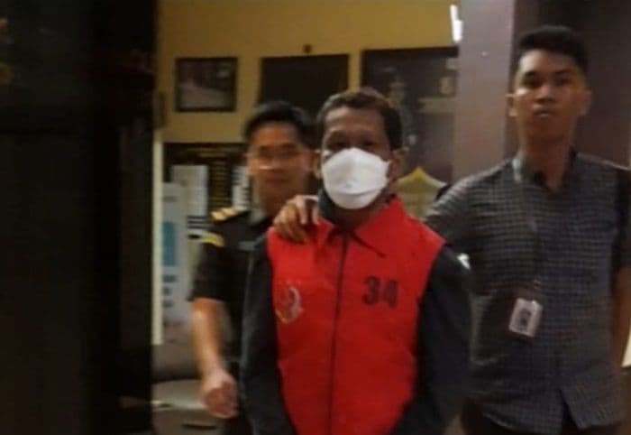korupsi_rp18_m_mantan_bendahara_bpbd_tapteng_diamankan_di_simalungun