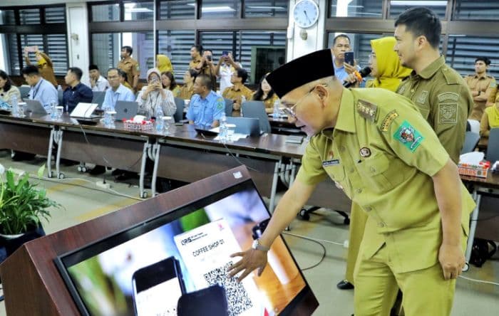 bupati_anton_pimpin_hlm_tpid_simalungun_siapkan_strategi_kendalikan_inflasi_jelang_lebaran