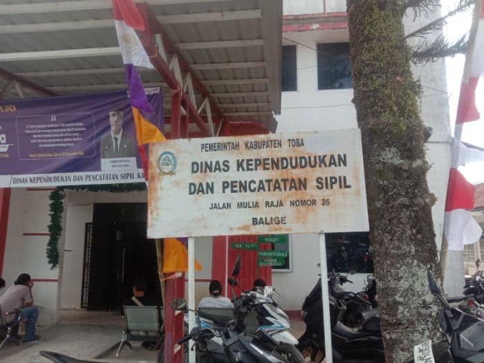 disdukcapil_toba_jemput_bola_pengurusan_ktp_elektronik_odgj