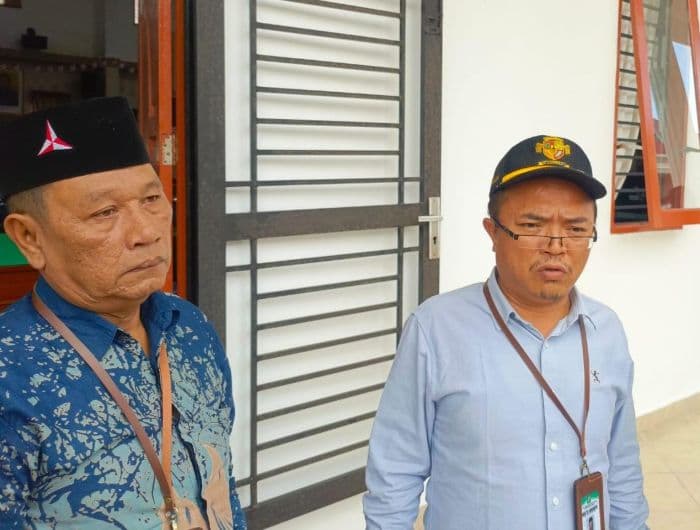 dprd_simalungun_desak_bupati_ganti_kadis_putr_ini_tanggapan_hotbinson