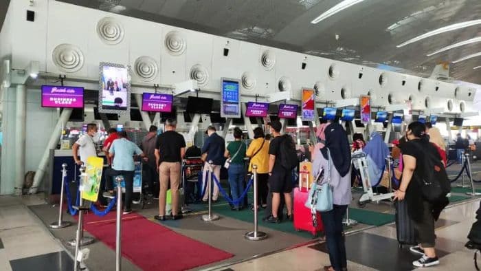 puncak_arus_mudik_di_bandara_kualanamu_diprediksi_terjadi_pada_h3_lebaran