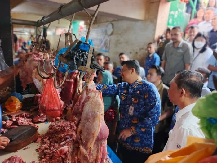 sidak_pasar_di_medan_bobby_nasution_harga_tidak_terlalu_bergejolak