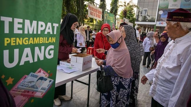 zakat_fitrah_pakai_uang_atau_beras_ini_penjelasan_ulama_yang_perlu_diketahui