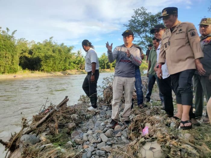 barus_dihantam_banjir_berikut_langkah_bupati_masinton_