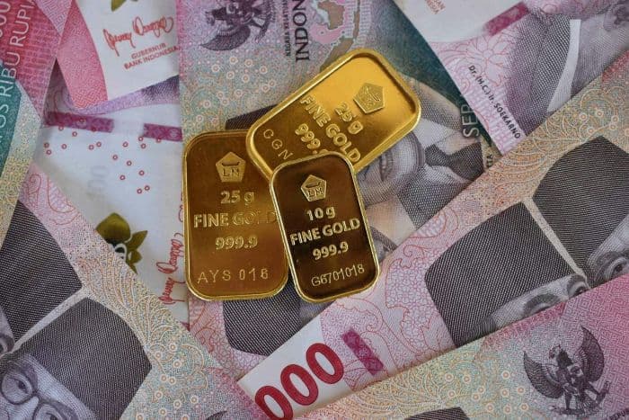 harga_emas_hari_ini_tembus_rekor_tertinggi