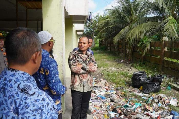 wali_kota_tanjung_balai_pantau_kebersihan_rusunawa_ingatkan_warga_jaga_lingkungan