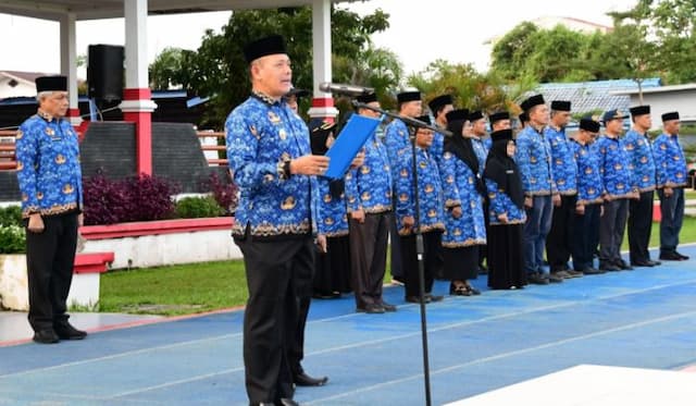 asn_tapteng_diminta_wujudkan_layanan_publik_optimal_dan_disiplin_dalam_bekerja_