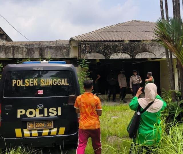 bau_busuk_menyengat_warga_temukan_mayat_di_rumah_nomor_173_di_medan_sunggal