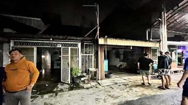 dua_rumah_di_medan_area_terbakar_diduga_akibat_korsleting_listrik