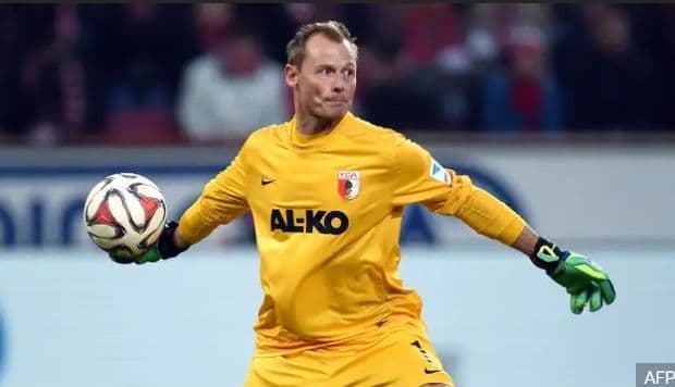 kecelakaan_kereta_di_salzburg_mantan_kiper_arsenal_alex_manninger_meninggal_dunia