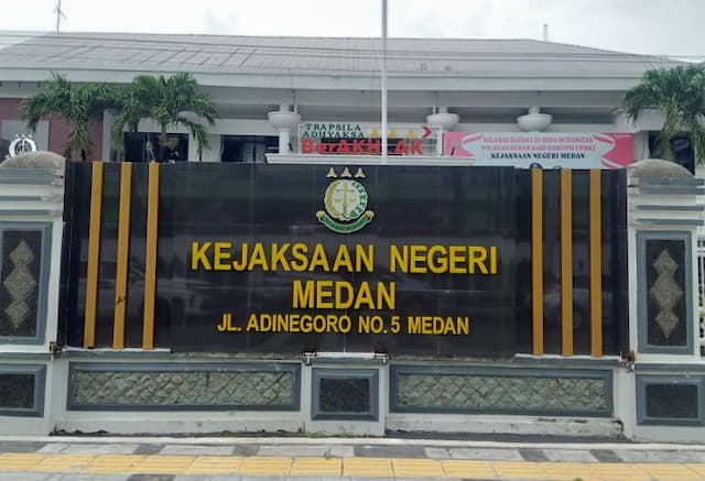 kejari_medan_terapkan_wfh_setiap_jumat_asn_dan_jaksa_tetap_diawasi_ketat