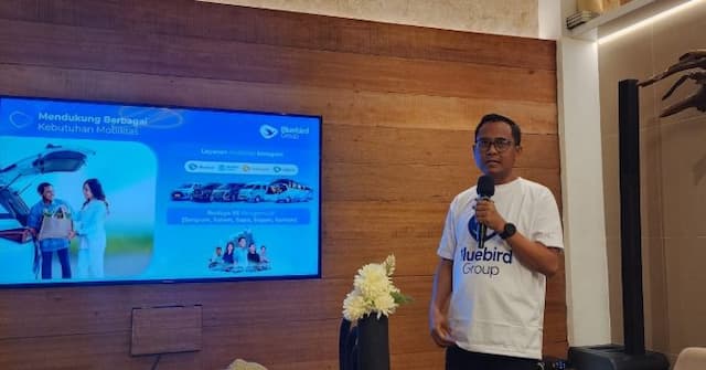 taksi_listrik_hadir_di_medan_dorong_transportasi_ramah_lingkungan