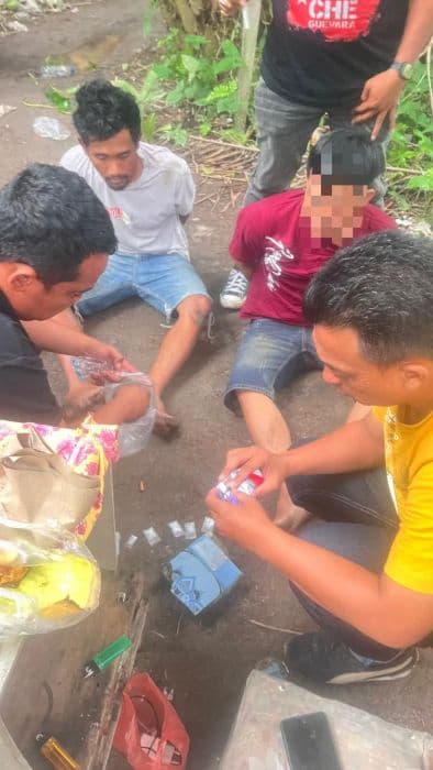 empat_pengedar_sabu_di_pantai_cermin_diciduk_polisi