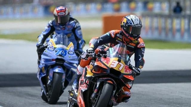 motogp_catalunya_sempat_dihentikan_alex_marquez_alami_kecelakaan_hebat_
