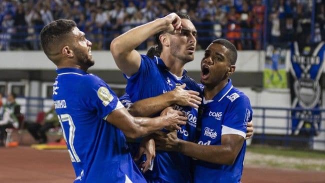 persib_menang_dramatis_atas_psm_borneo_fc_gagal_gusur_puncak_klasemen