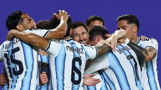 argentina_awali_piala_dunia_2026_dengan_kemenangan_30_atas_aljazair