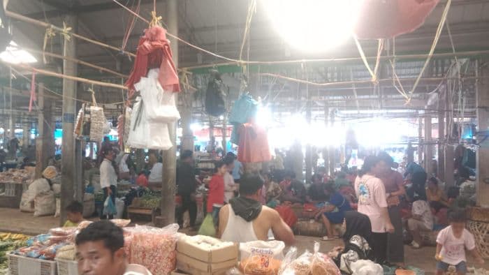 harga_bahan_pokok_di_pasar_pangururan_samosir_stabil_cabai_dan_bawang_merah_turun