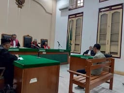 ketua_bumnag_simalungun_divonis_4_tahun_penjara_kasus_korupsi_rp553_juta_di_pn_medan