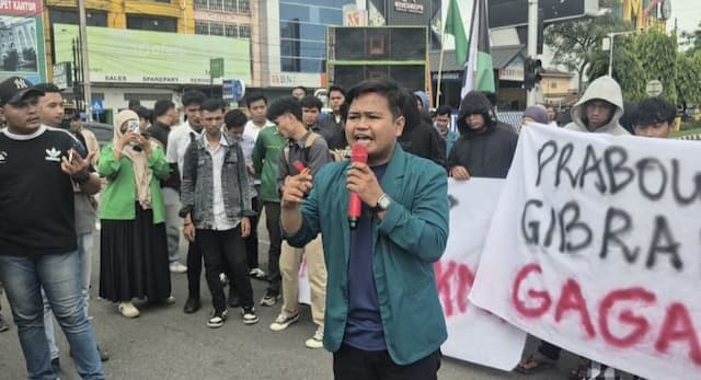 mahasiswa_dan_masyarakat_binjai_demo_tolak_program_mbg_dan_kopdeskel