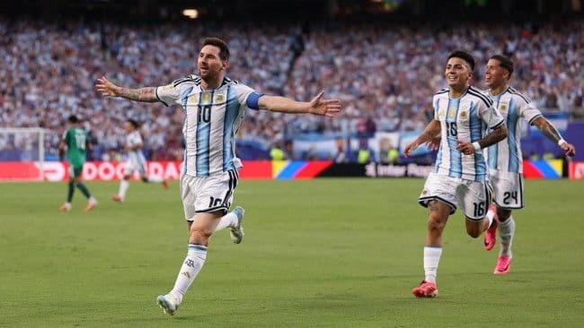 messi_bawa_argentina_ungguli_aljazair_10_di_babak_pertama
