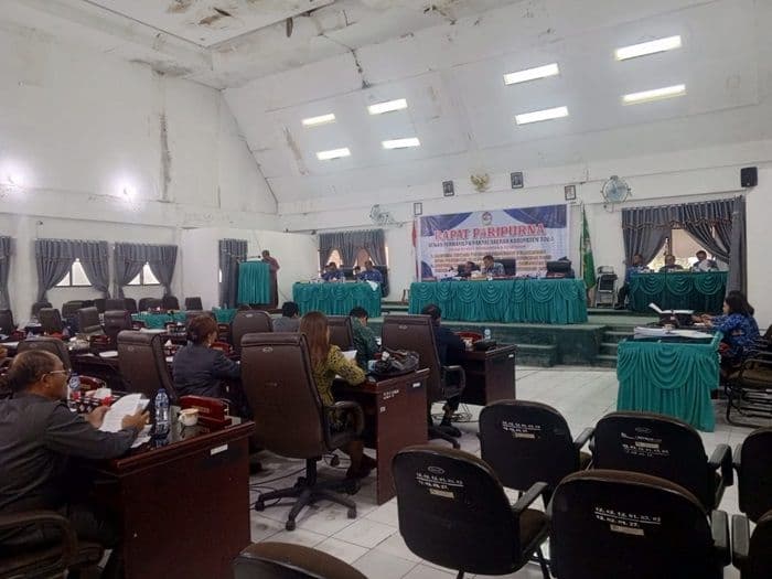 banggar_dprd_toba_pendapatan_daerah_2025_belum_capai_target_pad_harus_dioptimalkan