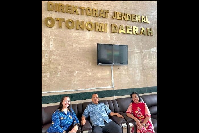 bupati_dairi_aliansi_mahasiswa_kabupaten_dairi_tak_terdaftar_di_kemendagri_dan_kesbangpol_sumut