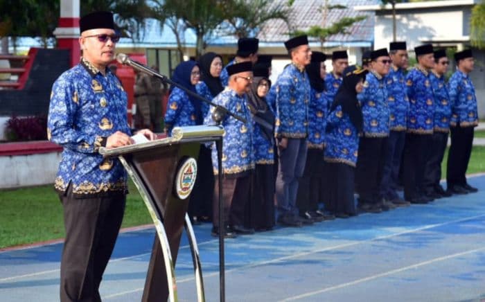 mahmud_tekankan_asn_tapteng_tingkatkan_pelayanan_bagi_masyarakat