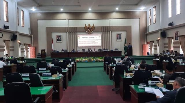 pemkab_simalungun_rincikan_silpa_apbd_2025_rp26475_miliar_di_hadapan_dprd