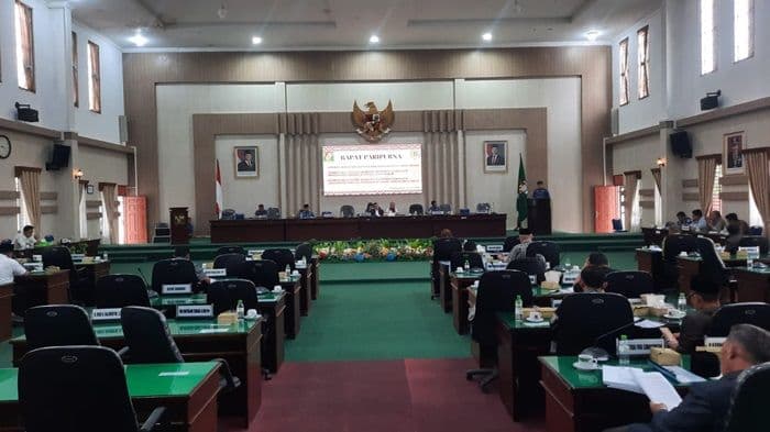 pemkab_simalungun_rincikan_silpa_apbd_2025_rp26475_miliar_di_hadapan_dprd