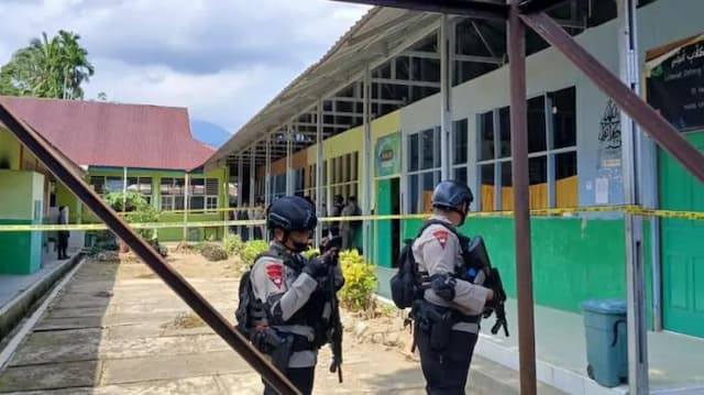 siswa_di_man_3_padang_bawa_bom_rakitan_ke_sekolah