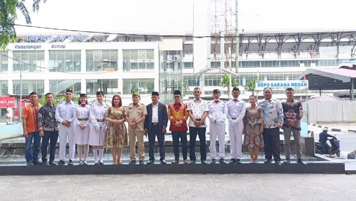 kolaborasi_pt_macan_sejahtera_cahaya_dan_mall_center_point_hadirkan_upacara_hut_ke80_ri_yang_penuh_makna