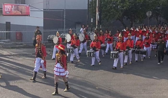 marching_band_pt_sttc_curi_perhatian_di_hut_ke80_ri_kota_pematangsiantar