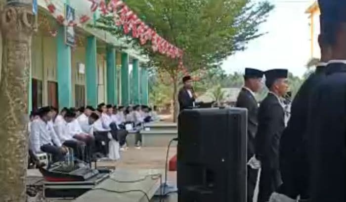 santri_dinilai_punya_peran_strategis_majukan_bangsa_di_era_indonesia_emas