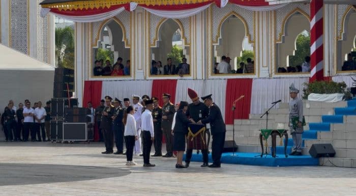 18078_napi_dan_anak_binaan_sumut_terima_remisi_di_hut_ke81_ri_555_langsung_bebas