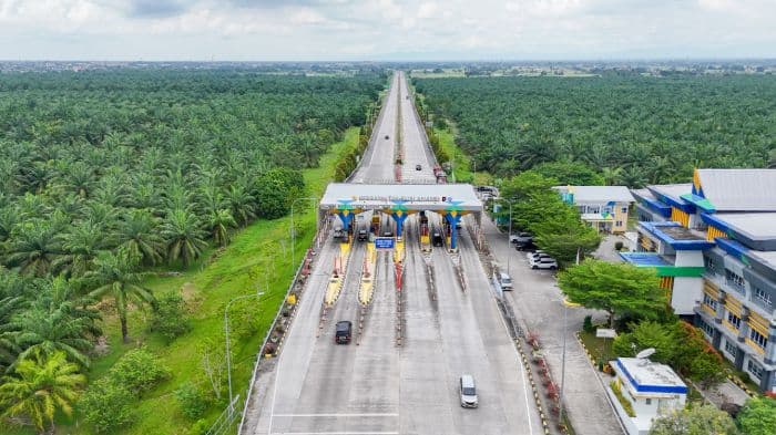 32_ribu_kendaraan_tercatat_lewati_tol_mktt_jelang_hut_ke81_ri