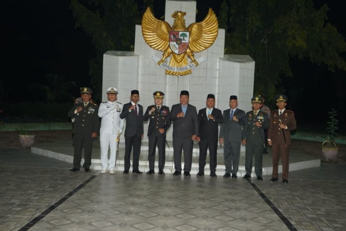 malam_renungan_suci_bupati_asahan_semangat_perjuangan_pahlawan_harus_dilanjutkan