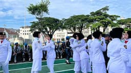 usai_kibarkan_merah_putih_paskibraka_medan_ungkap_rasa_haru_dan_bangga_