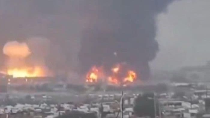 israel_serang_pelabuhan_hodeida_houthi_balas_rudal_ke_tel_aviv