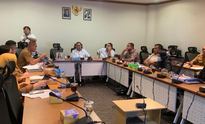 rapat_dprd_sumut_terbuka_atau_tertutup_ini_penjelasan_dan_polemiknya