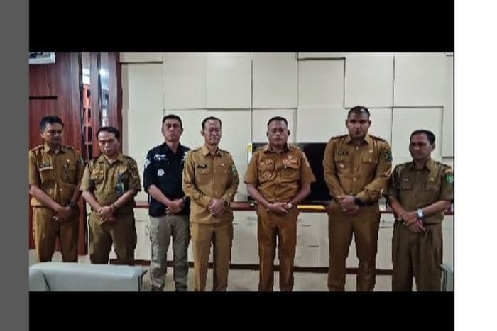 wali_kota_prabumulih_arlan_minta_maaf_bantah_mutasi_kepsek_smpn_1_karena_tegur_anaknya
