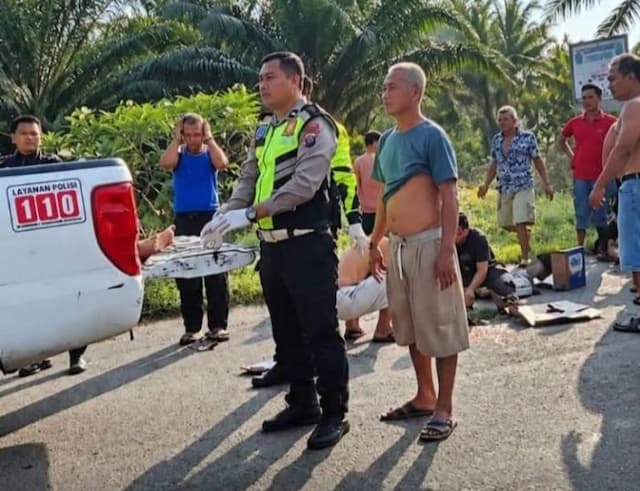 hendak_kerja_ke_lubuk_pakam_ibu_dua_anak_tewas_terlindas_dump_truk_di_pagar_merbau