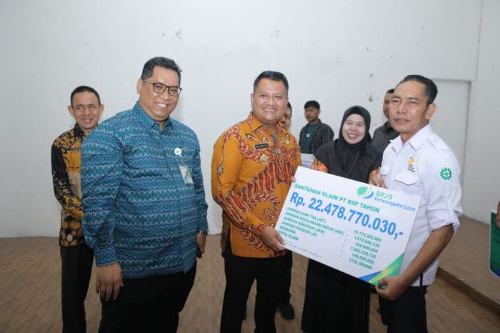 4900_pekerja_rentan_di_asahan_terlindungi_bpjs_ketenagakerjaan