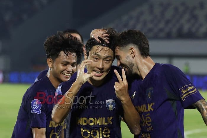 babak_pertama_persita_tangerang_unggul_10_atas_psim_yogyakarta_lewat_gol_eber_bessa