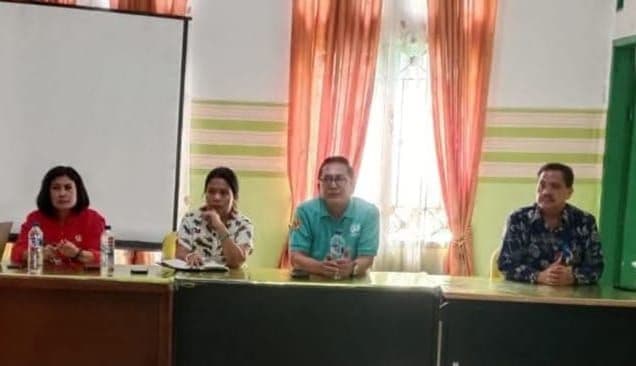 tutup_saat_jam_layanan_kepala_puskesmas_dairi_dikenai_sanksi