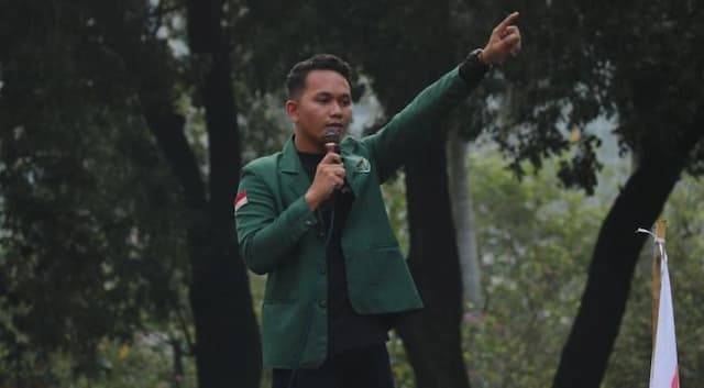 eks_koordinator_pusat_bem_si_apresiasi_komitmen_kapolri_berantas_narkoba_