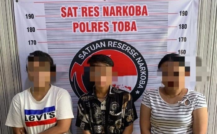 usai_pesta_sabu_di_rumas_kos_balige_tiga_wanita_diamankan_polres_toba_